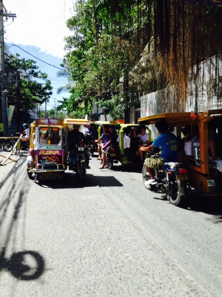 Getting to Boracay and around the island on a budget.