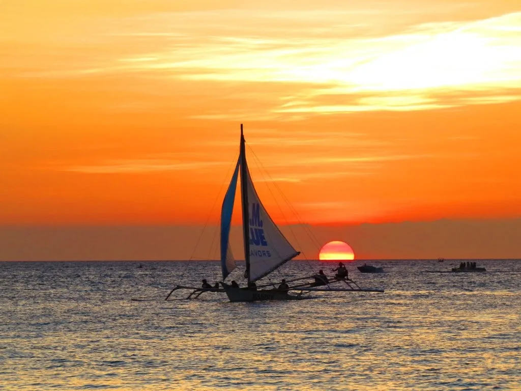 Sunset boat trip in Boracay