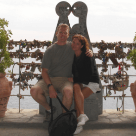 Couple travel bloggers - Venturists