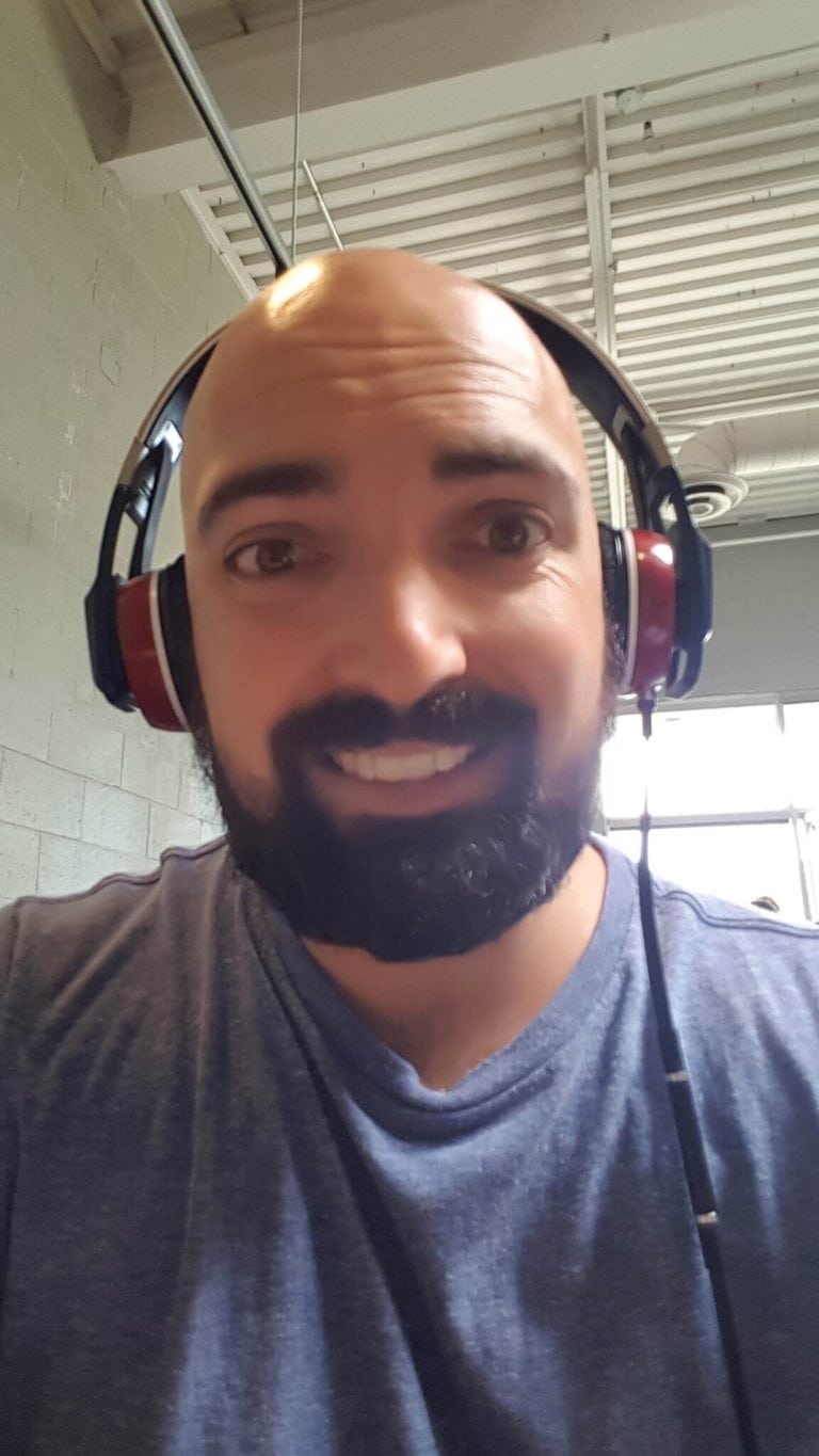 13 Best Travel Gadgets 2020 That Every Traveller Will Need