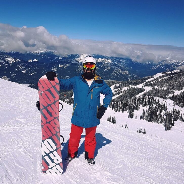 working holiday visa in Canada snowboarding